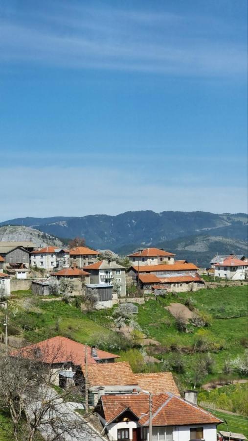 Родопска Къща За Гости С.Чала Chala Esterno foto